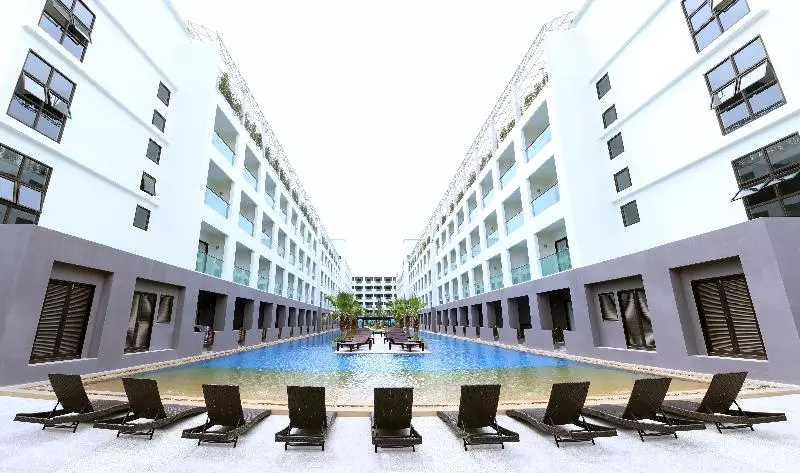 هتل Woraburi Pattaya Resort & Spa