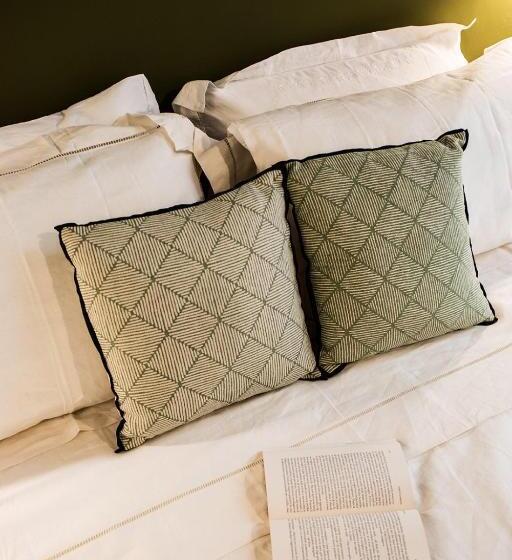 تختخواب و صبحانه Bb Casamatta