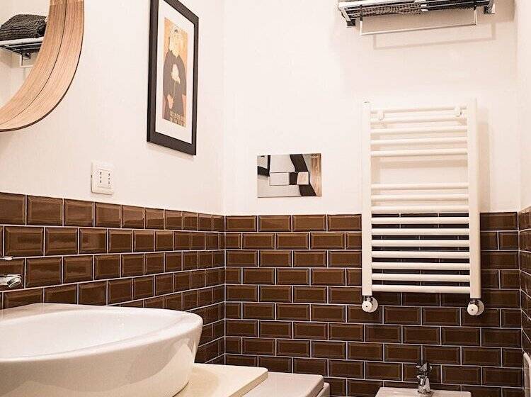 تختخواب و صبحانه Bb Casamatta