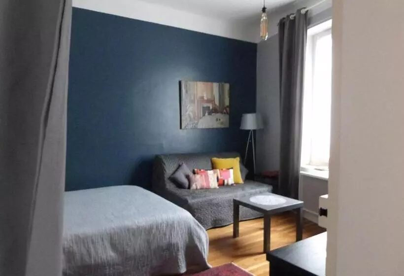 ベッドアンドブレックファースト Chambre D Hôtes La Grotte De Voltaire