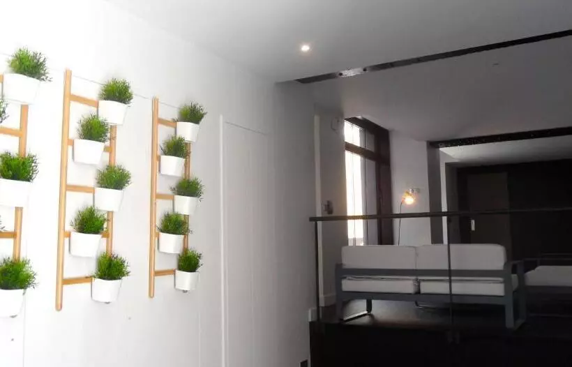 تختخواب و صبحانه Studio Luxe Hyper Centre Piscine