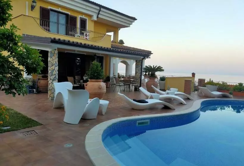 Aamiaismajoitus (B&B) Villa Fontana Saia