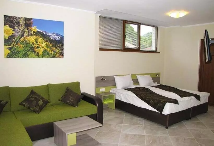 Majatalo къща за гости пролет