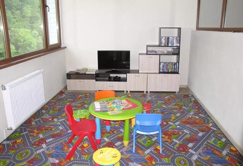 Majatalo къща за гости пролет