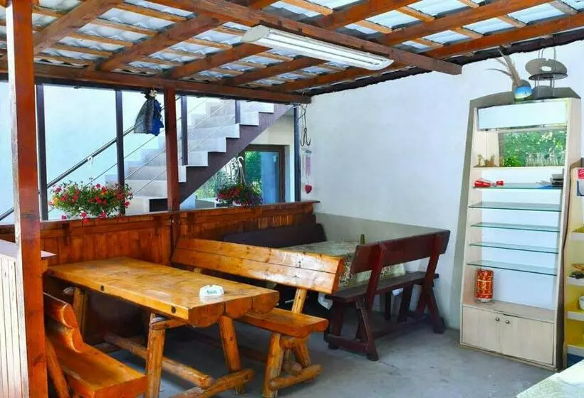 ペンション Casa Kmy