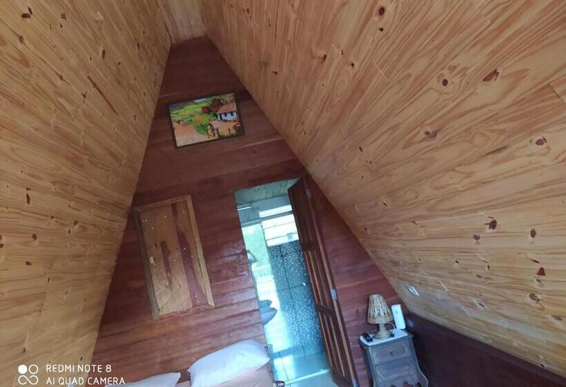 پانسیون Chalés E Camping Do Robinho 1