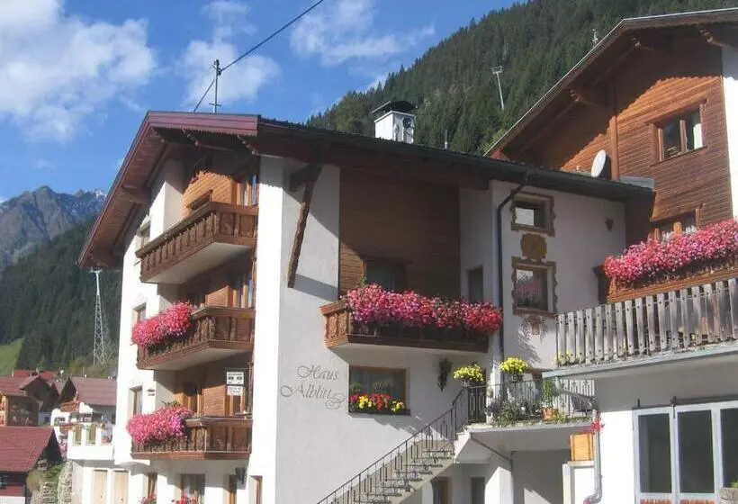 Majatalo Haus Alblitt