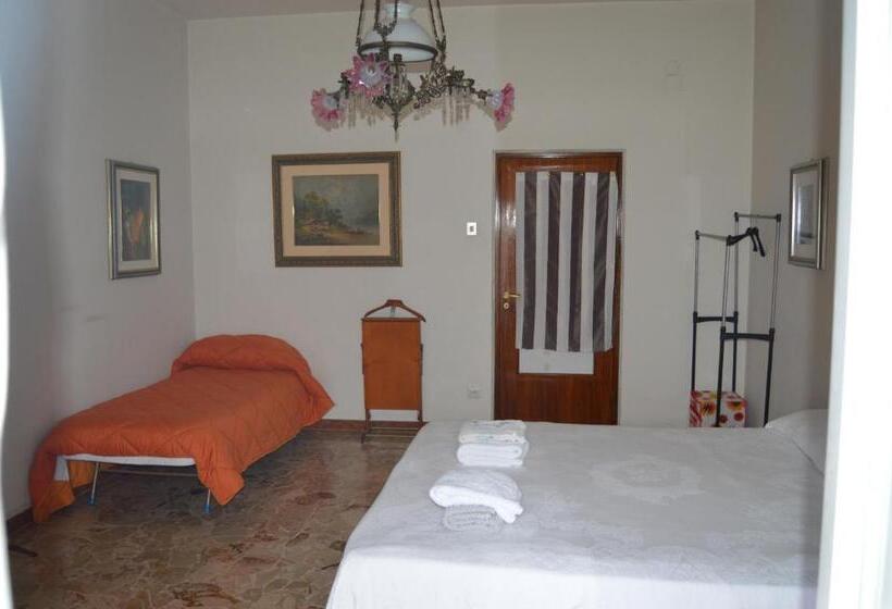 پانسیون ççç Matera Short Term Rooms ççç