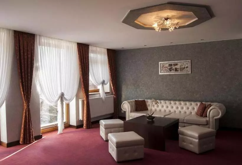 Majatalo Penzión Hučava