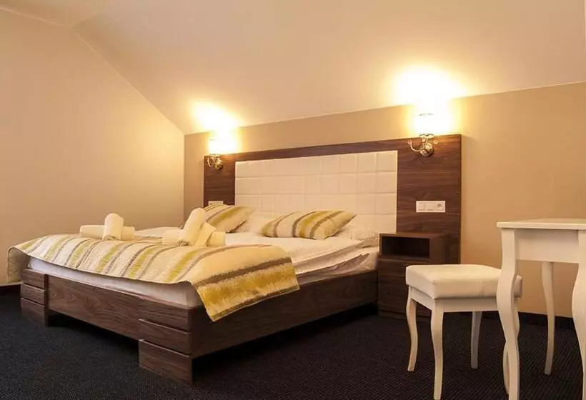 Majatalo Penzión Hučava