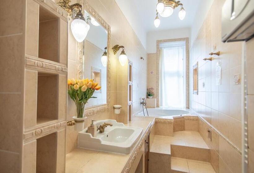 پانسیون Prague Palace   Wenceslas Square