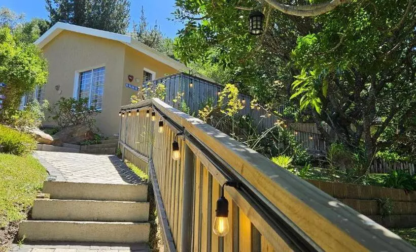 ペンション The Holliday Pad