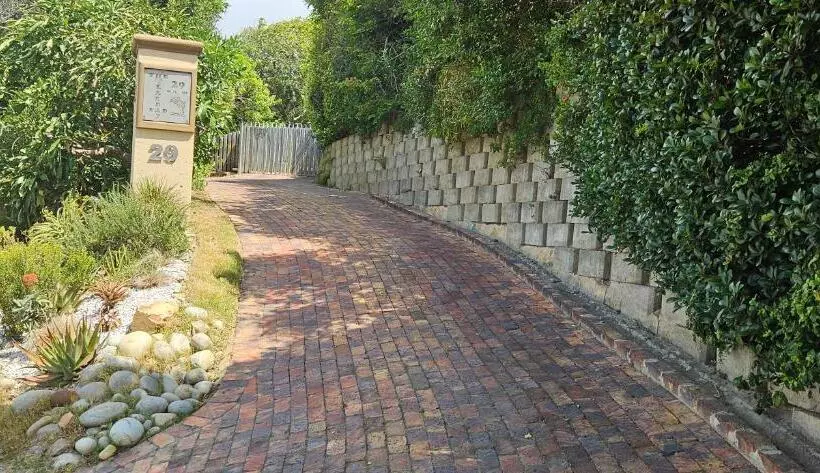 ペンション The Holliday Pad