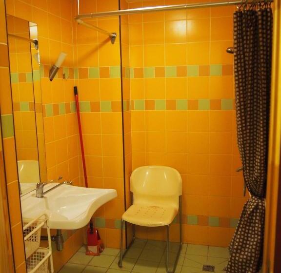 هاستل Dzīvokļi Dunikas Ielā 1