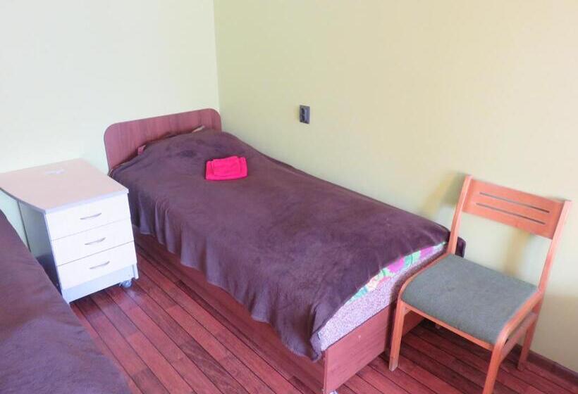 هاستل Dzīvokļi Dunikas Ielā 1