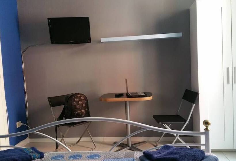 تختخواب و صبحانه Affittacamere Guerrero Rooms