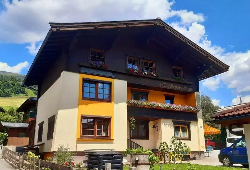 ベッドアンドブレックファースト Pension Zu Hause