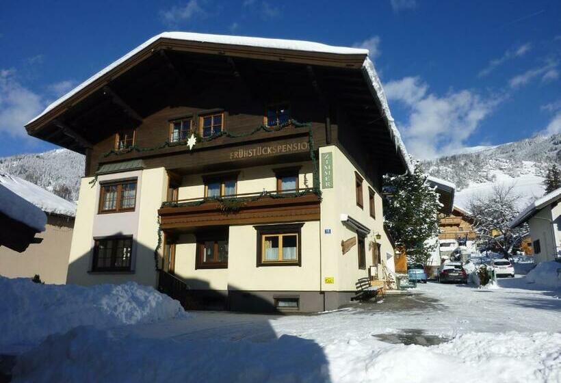 ベッドアンドブレックファースト Pension Zu Hause