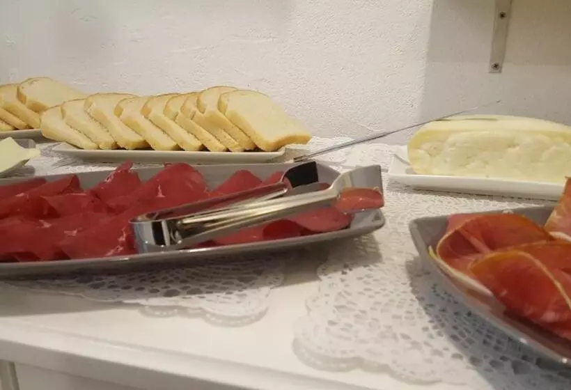 Il Piccolo Cavour Charming House B&b