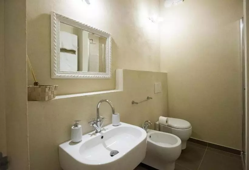 Il Piccolo Cavour Charming House B&b