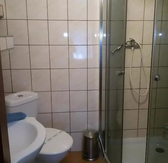 Majatalo Penzion Mima V Kováčovej