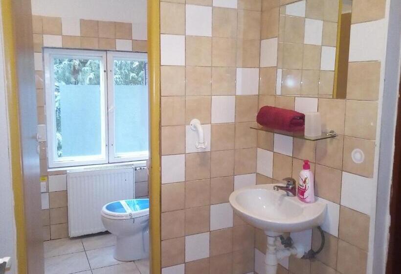 펜션 Penzion Mima V Kováčovej