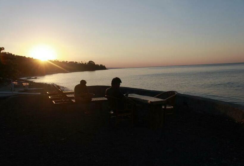 پانسیون Taman Padi Villa