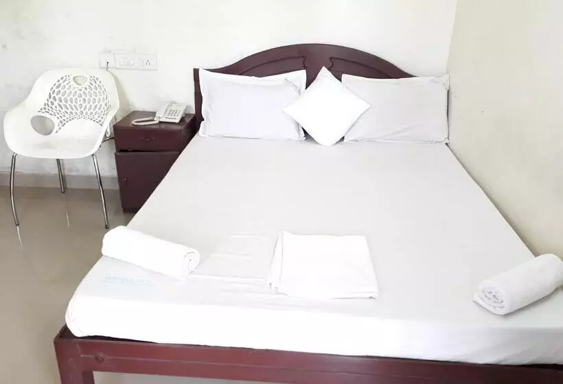 ユースホステル Marwa Inn