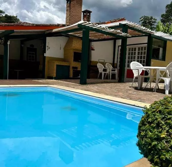 Retkeilymaja Pousada Chalés Da Casa Centenária