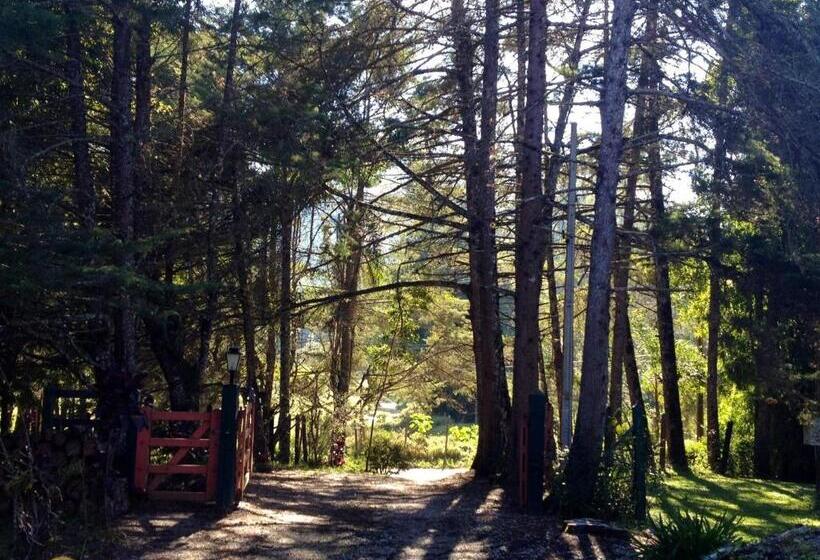 הוסטל Pousada Chalés Da Casa Centenária