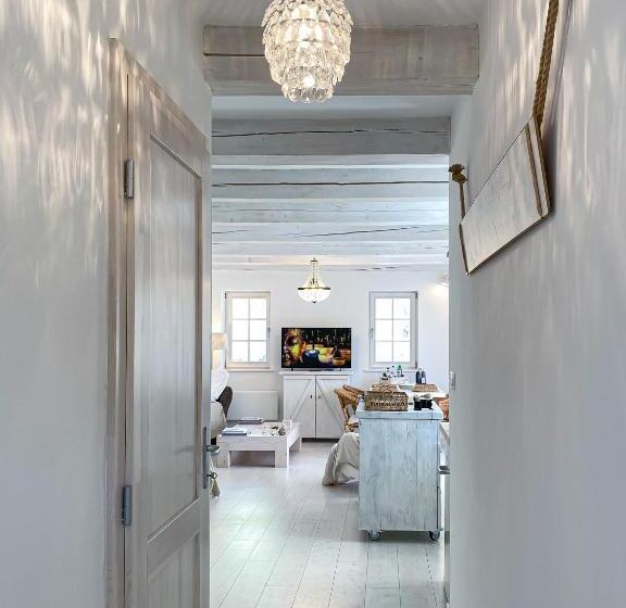 Babérkert Villaház Balatonhenyén