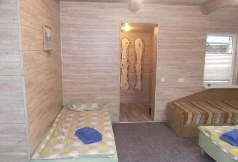 تختخواب و صبحانه Nakvynė Rokiškyje