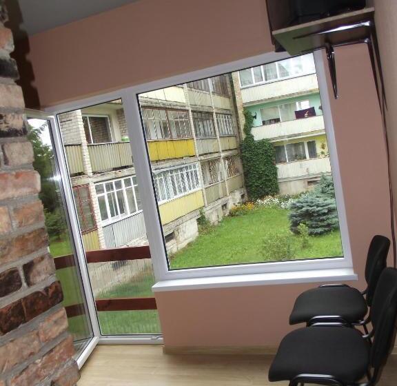 تختخواب و صبحانه Nakvynė Rokiškyje