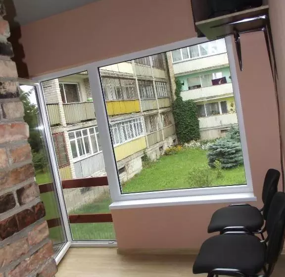 تختخواب و صبحانه Nakvynė Rokiškyje