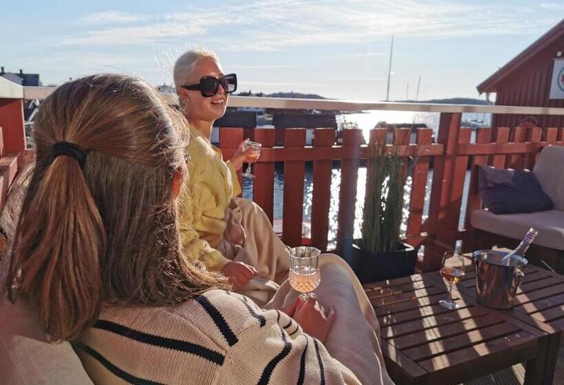 בית מלון כפרי L Käringön