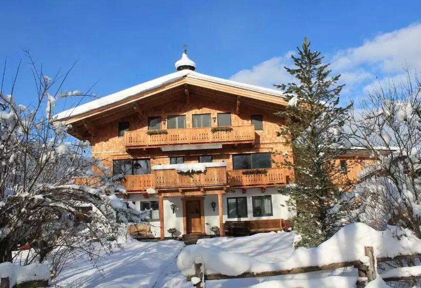 ホテル Schörghof