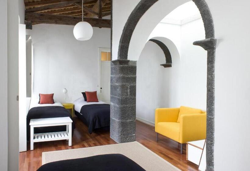پانسیون Azorean Urban Lodge