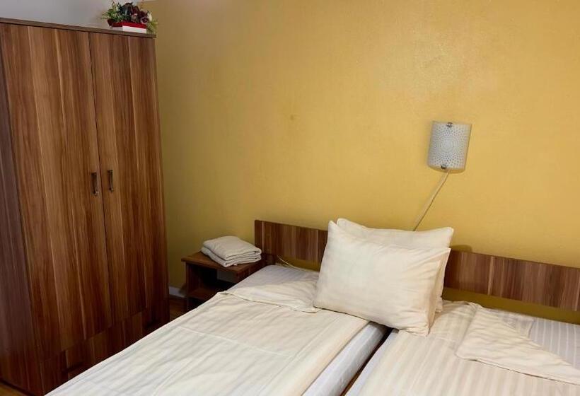 پانسیون Casa Linistita