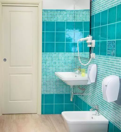 Majatalo Domo La Vela