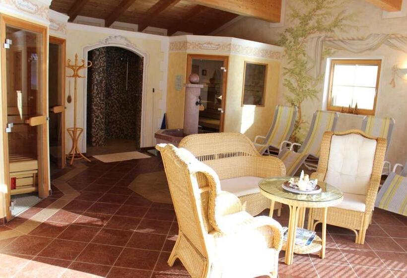 ペンション Haus Anni