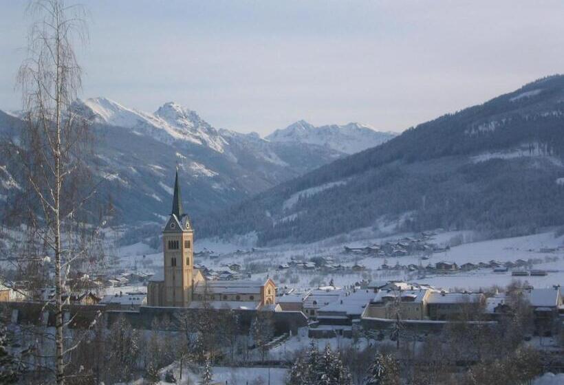 ペンション Haus Anni