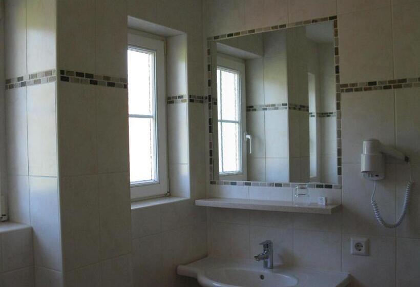 ペンション Haus Anni