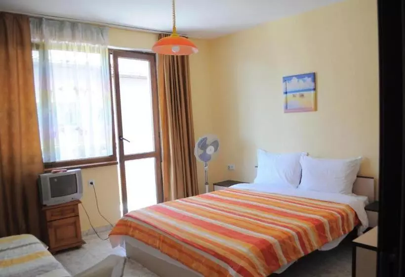 پانسیون Ivanka Guest House