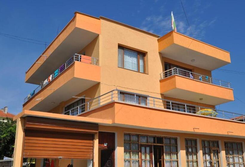 Пансион Ivanka Guest House