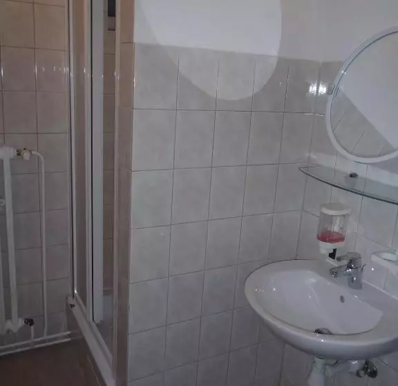 Majatalo Penzion Bernard