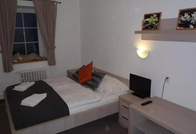 Majatalo Penzion Bernard