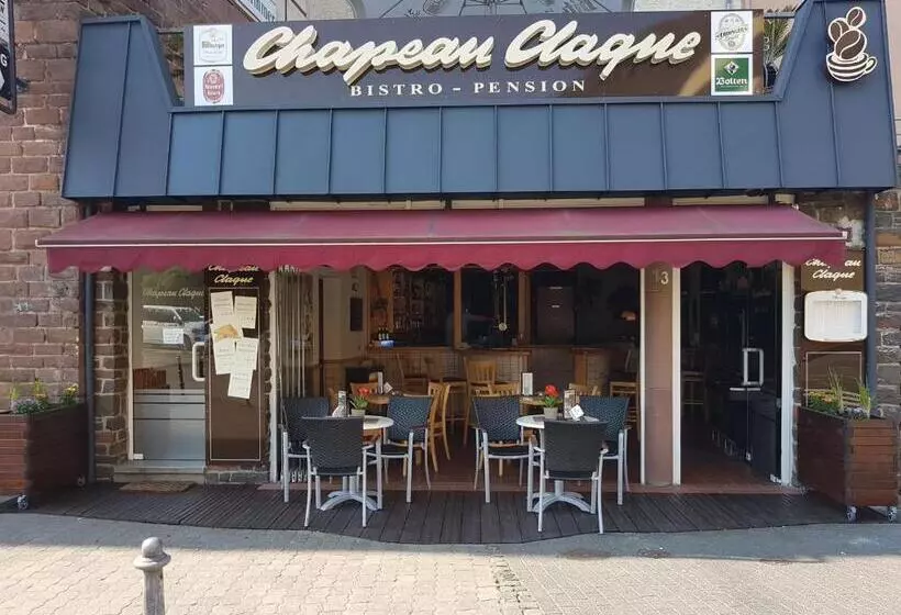 Pension Chapeau Claque