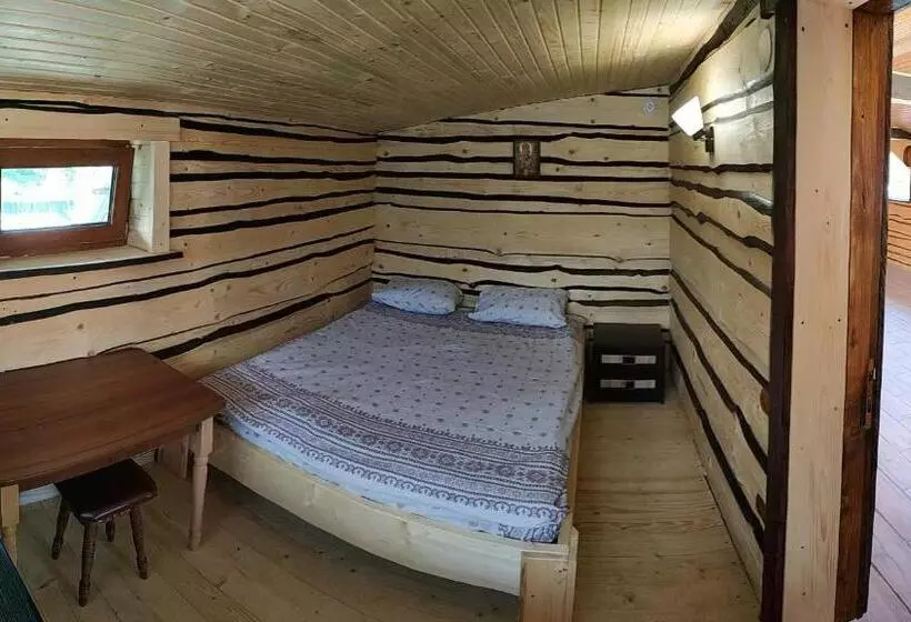 Hotelli сімейний еко готель вежа бойка