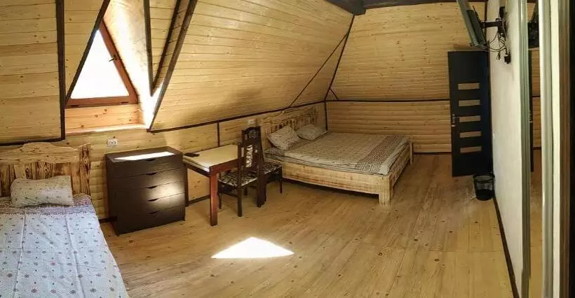 Hotelli сімейний еко готель вежа бойка