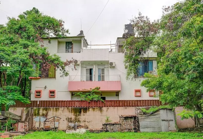 ホテル Super Collection O Vardhan House